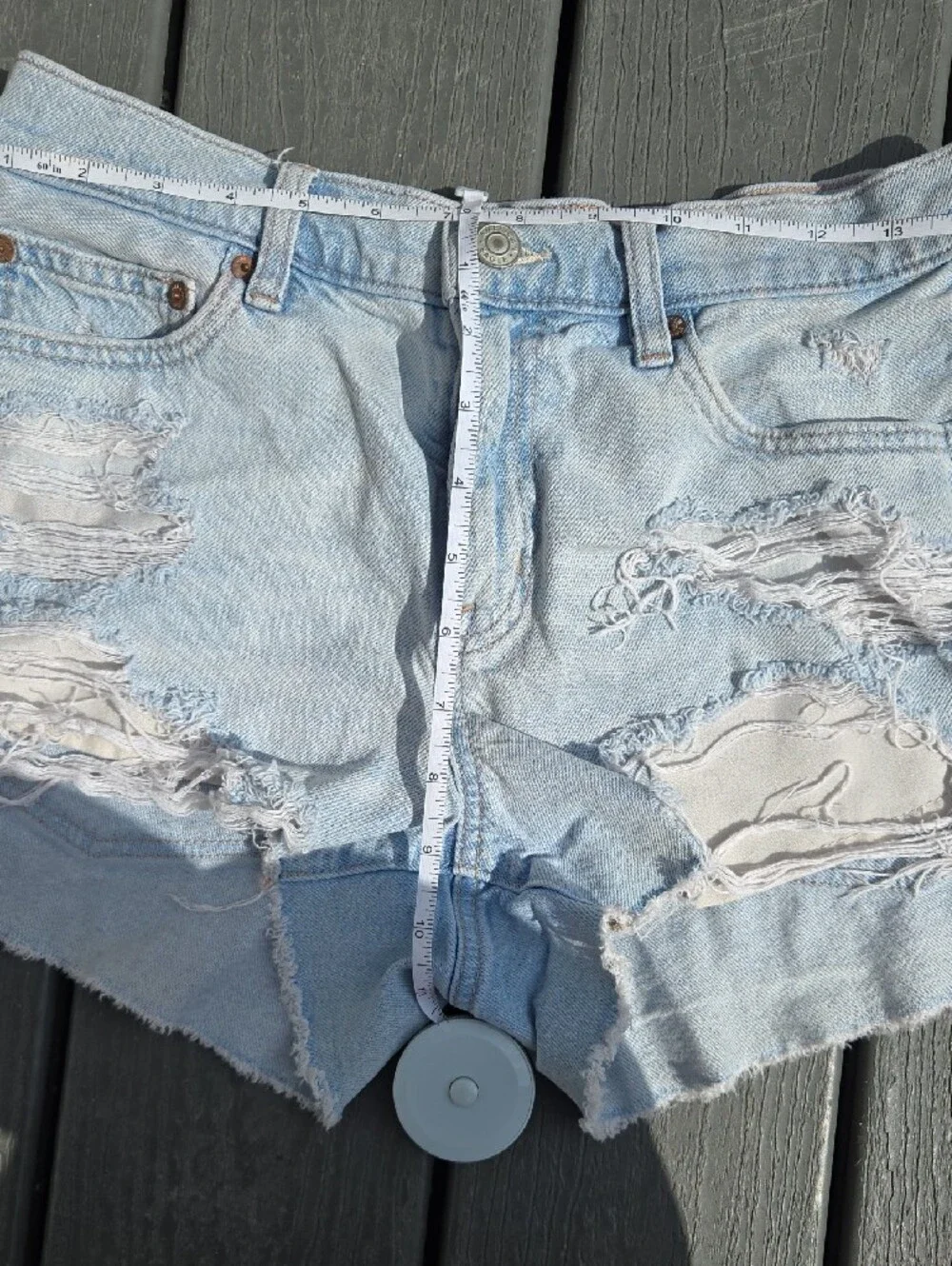American Eagle Outfitters Strigid Light Wash Distressed Denim Shorts